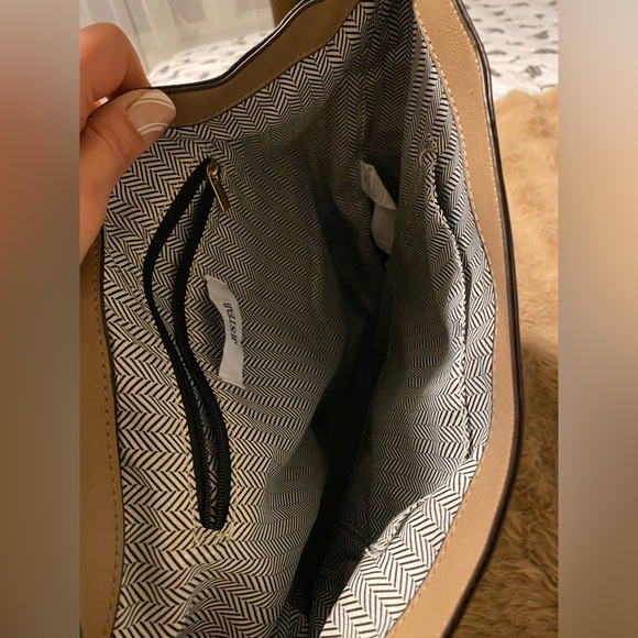 Just Fab go for it shoulder bag in taupe - Picture 7 of 10